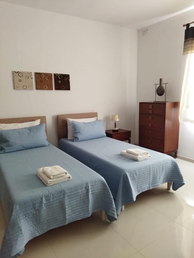 Centrally Located Bugibba Apartment - Seaside Comfort San Pawl il-Baħar Zewnętrze zdjęcie